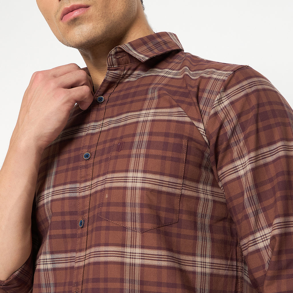Duke Urban Men Slim Fit Solid Spread Collar Casual Shirt (SDO5CKOF)