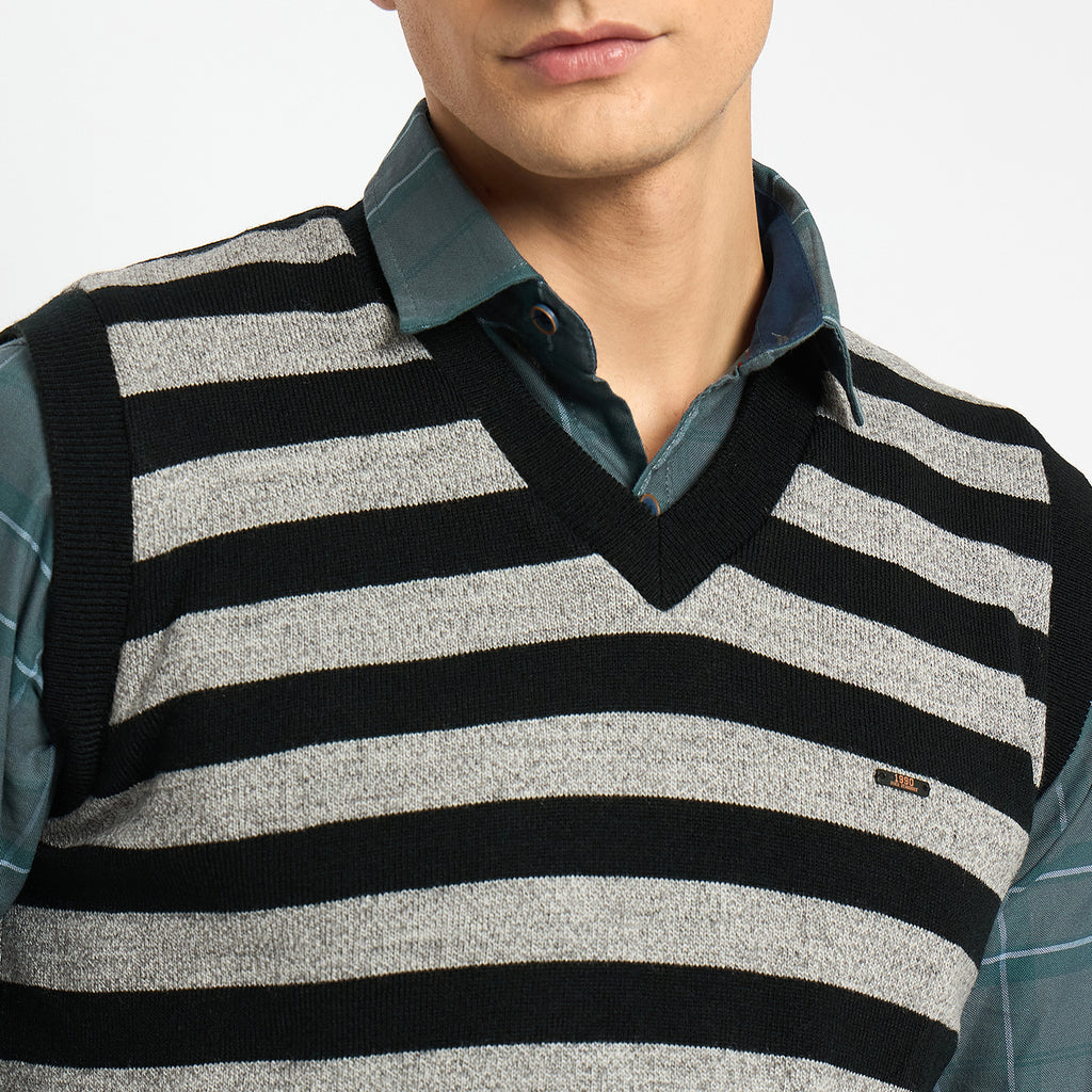 Duke Urban Men Sleeveless V Neck Reversible Sweater (SDS2168)