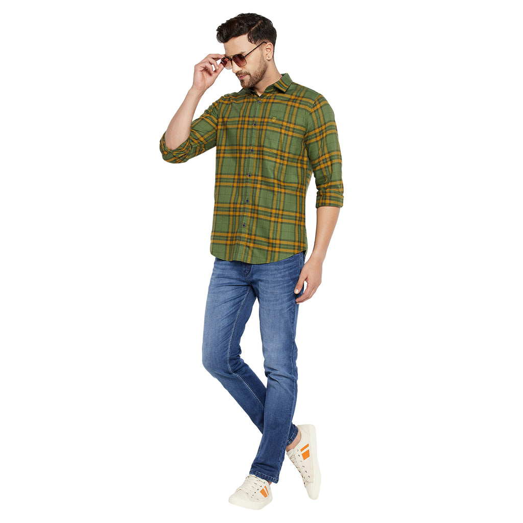 Duke Urban Men Slim Fit Solid Spread Collar Casual Shirt (SDO5CKOE)