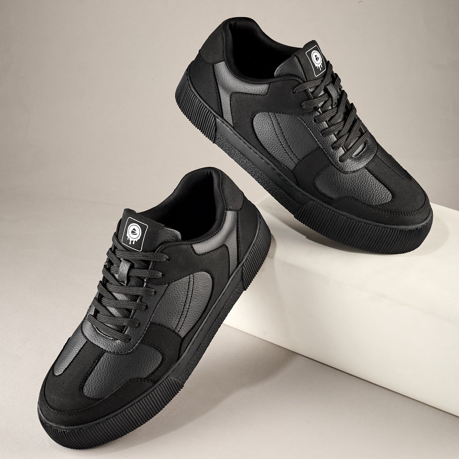 Sneakers – Duke