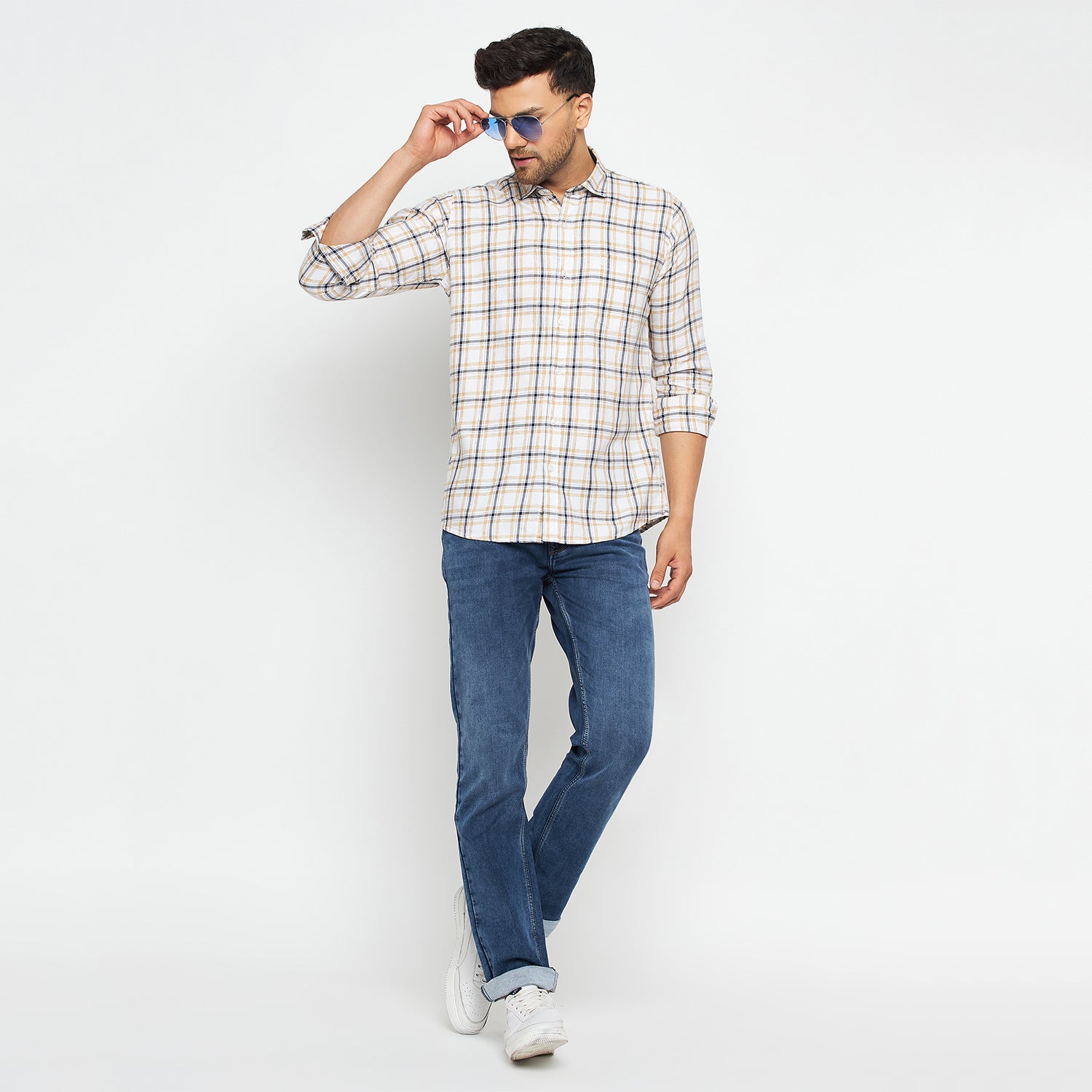 Duke Urban Men Slim Fit Solid Spread Collar Casual Shirt (SDO8CKLC)