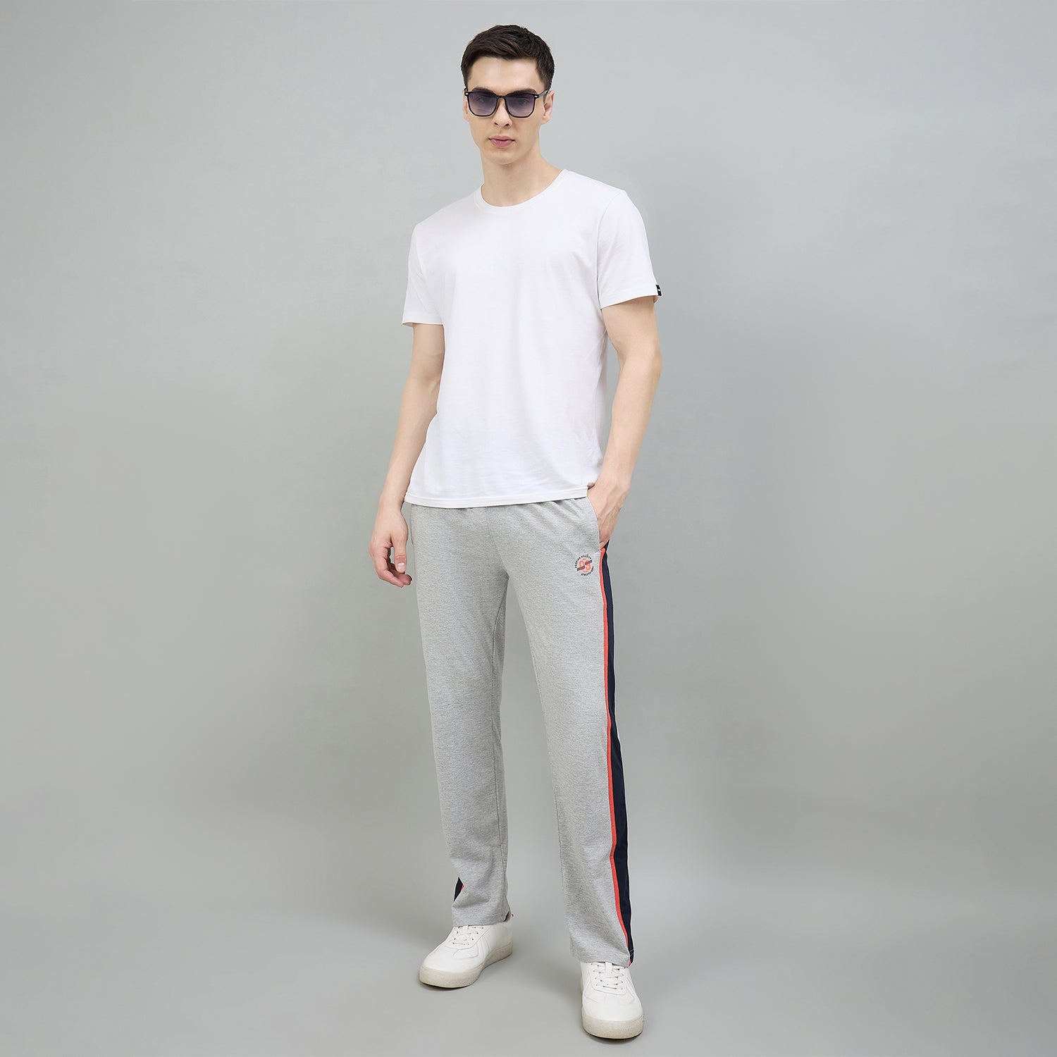 Duke Urban Men Solid Regular Track Pant (LF5690)