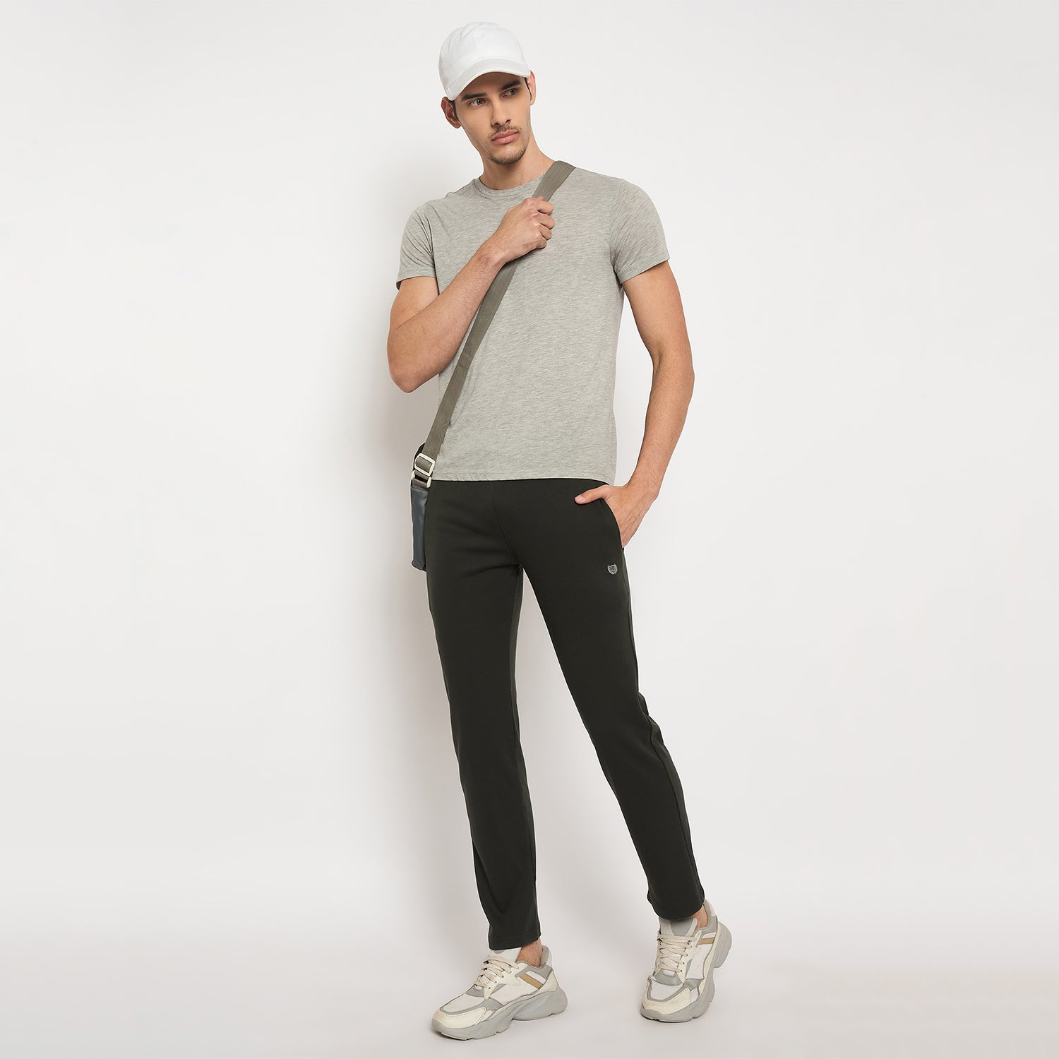 Duke Urban Men Solid Regular Track Pant (LF9000S)