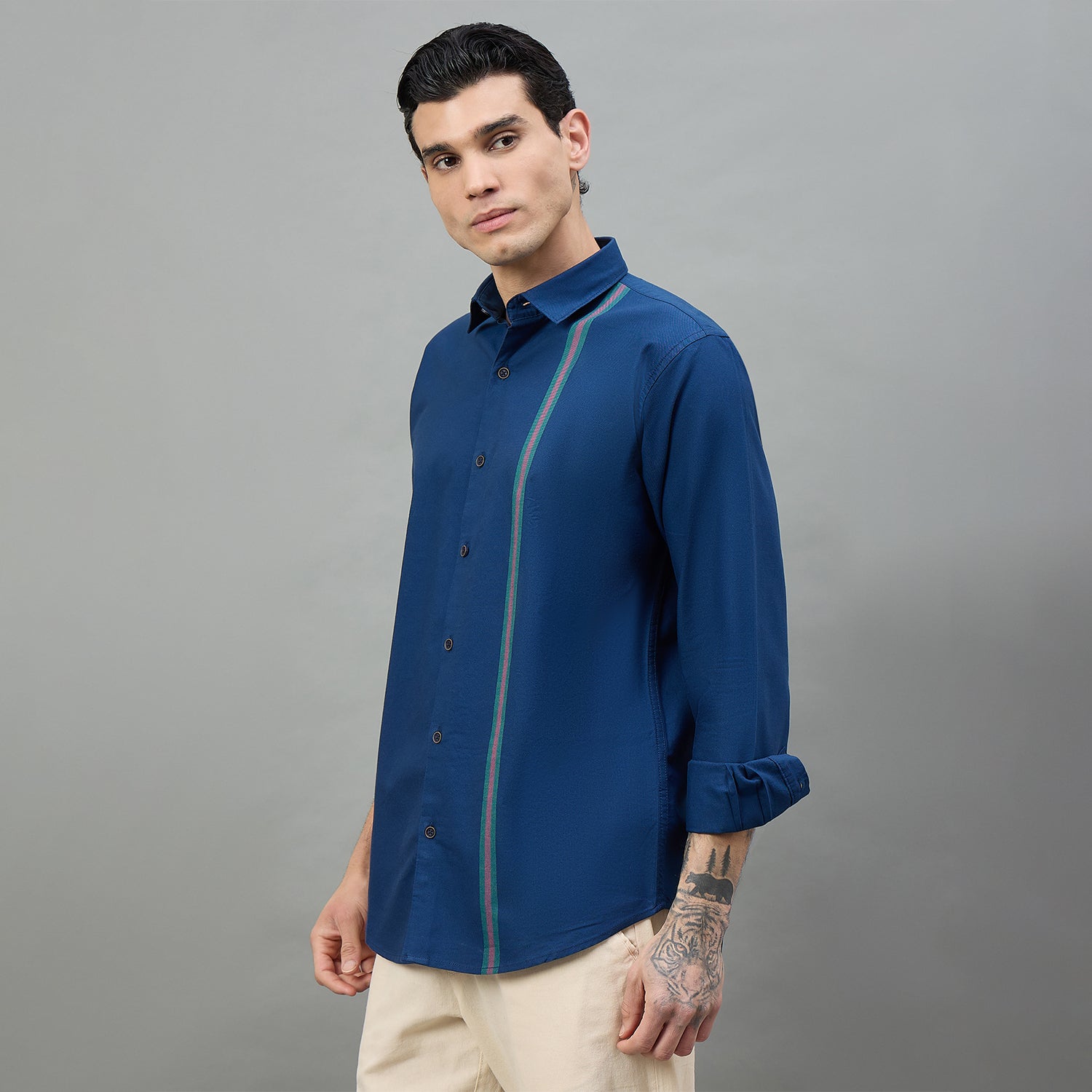 Duke Men Solid Full Sleeve Spread Collar Slim Shirt (SDO5STN)