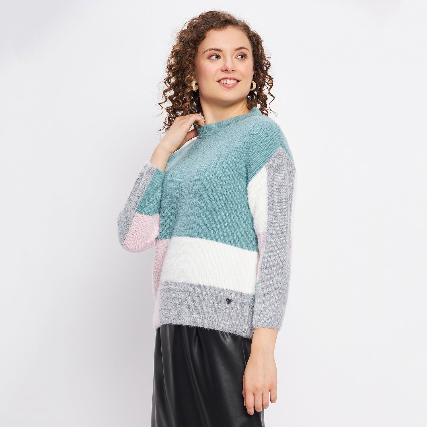 Duke Urban Women Full Sleeve Colorblock Crop Pullover (SDS998)