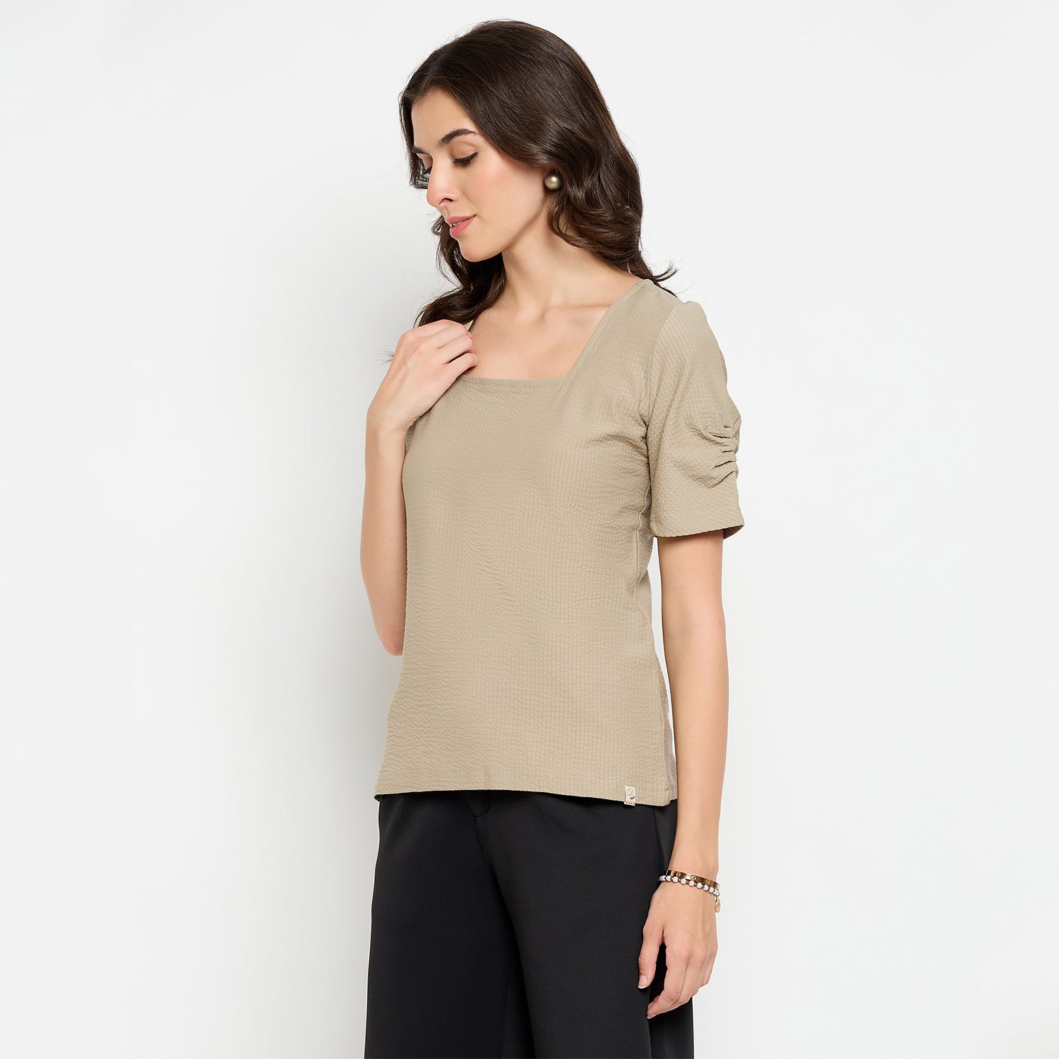 トップス SQUARE NECK LADY LIKE PLEATS TOP SQUARE NECK LADY LIKE PLEATS TOP 【公式通販】