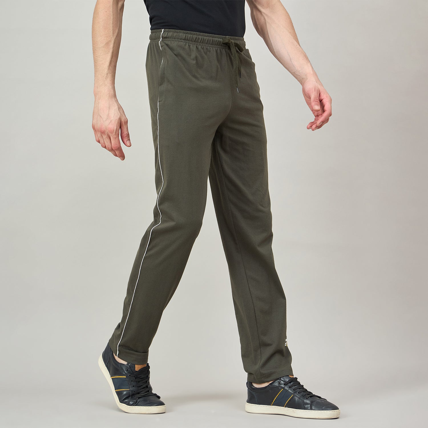 Duke Urban Men Regular Track Pant (LF9050)