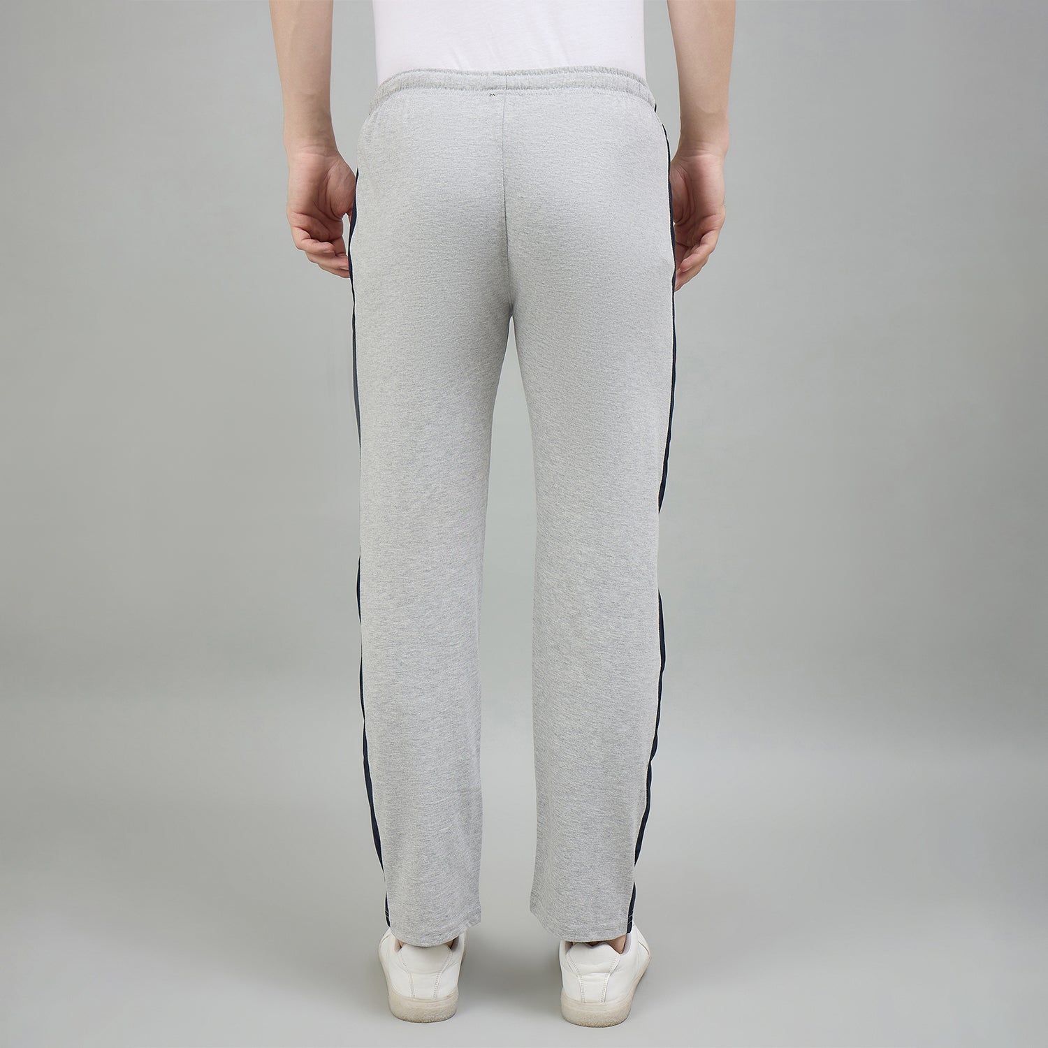 Duke Urban Men Solid Regular Track Pant (LF5690)