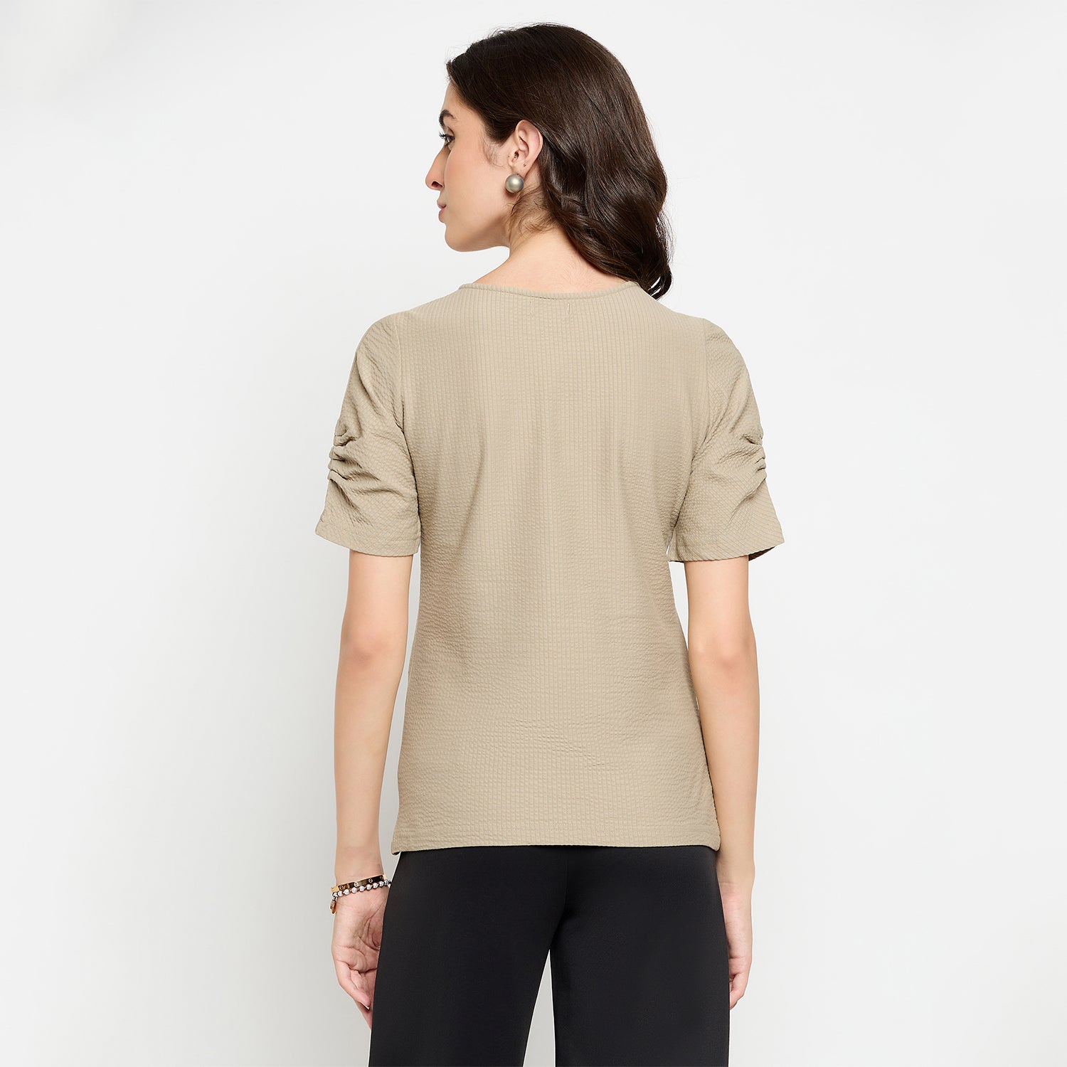 トップス SQUARE NECK LADY LIKE PLEATS TOP Buy ORCHID BLUES Square-Neck Top with Zip Closure Online | Ajio.com