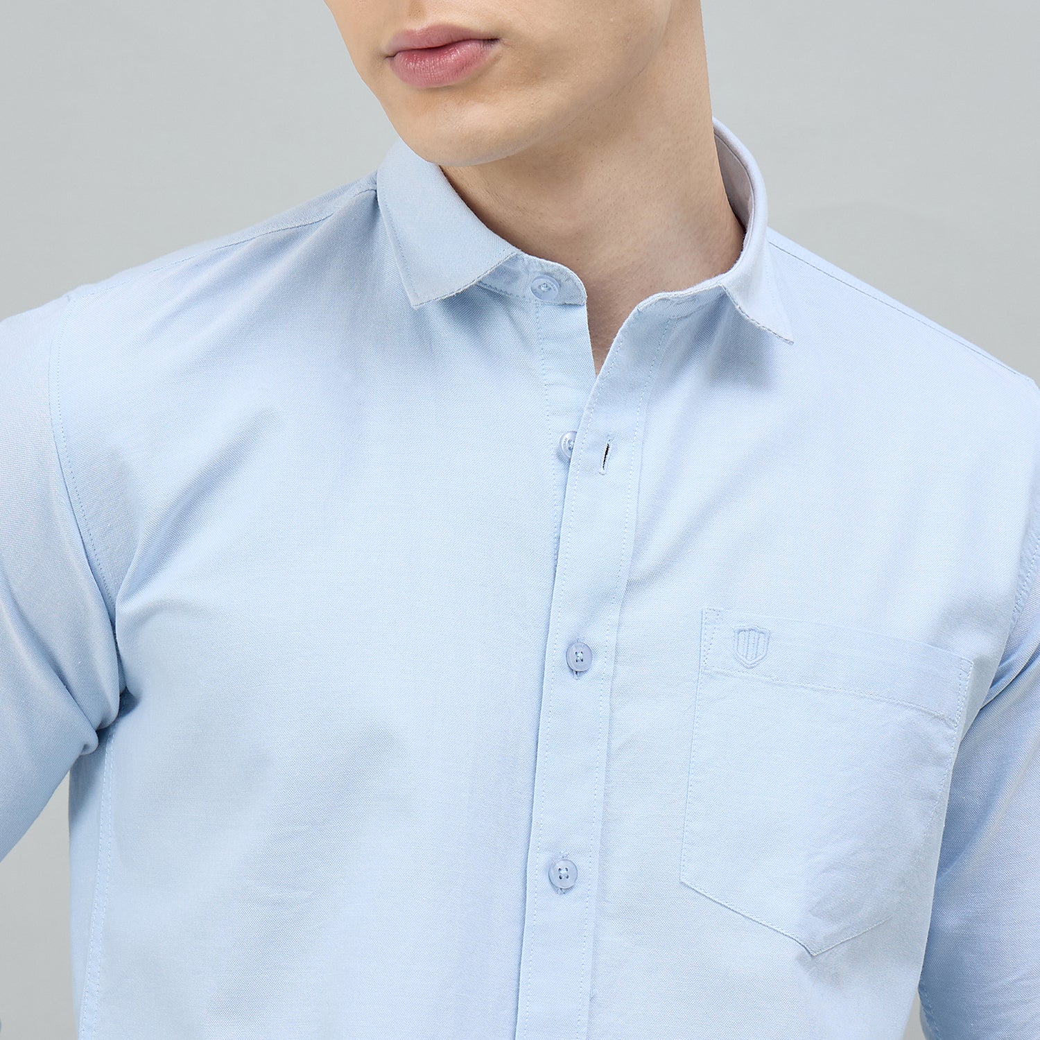 Duke Urban Men Solid Full Sleeve Spread Collar Slim Shirt (SDO8PLOE)