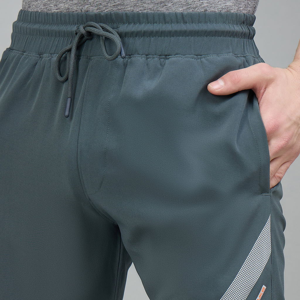 Duke Urban Men Mid-Rise Bermuda Shorts (LF5992S)