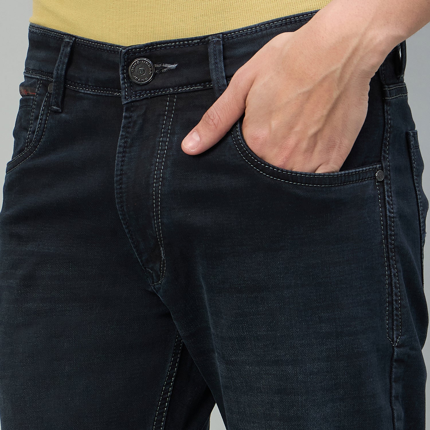 Duke Urban Men Comfort Fit Mid-Rise Light Fade Stretchable Jeans (SDD9140C)
