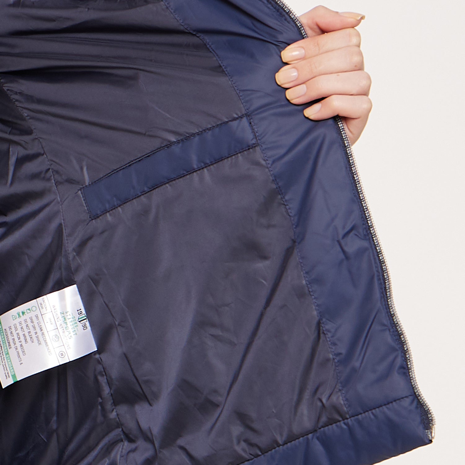 Duke Urban Women Full Sleeve Jacket (MSDZ1717)