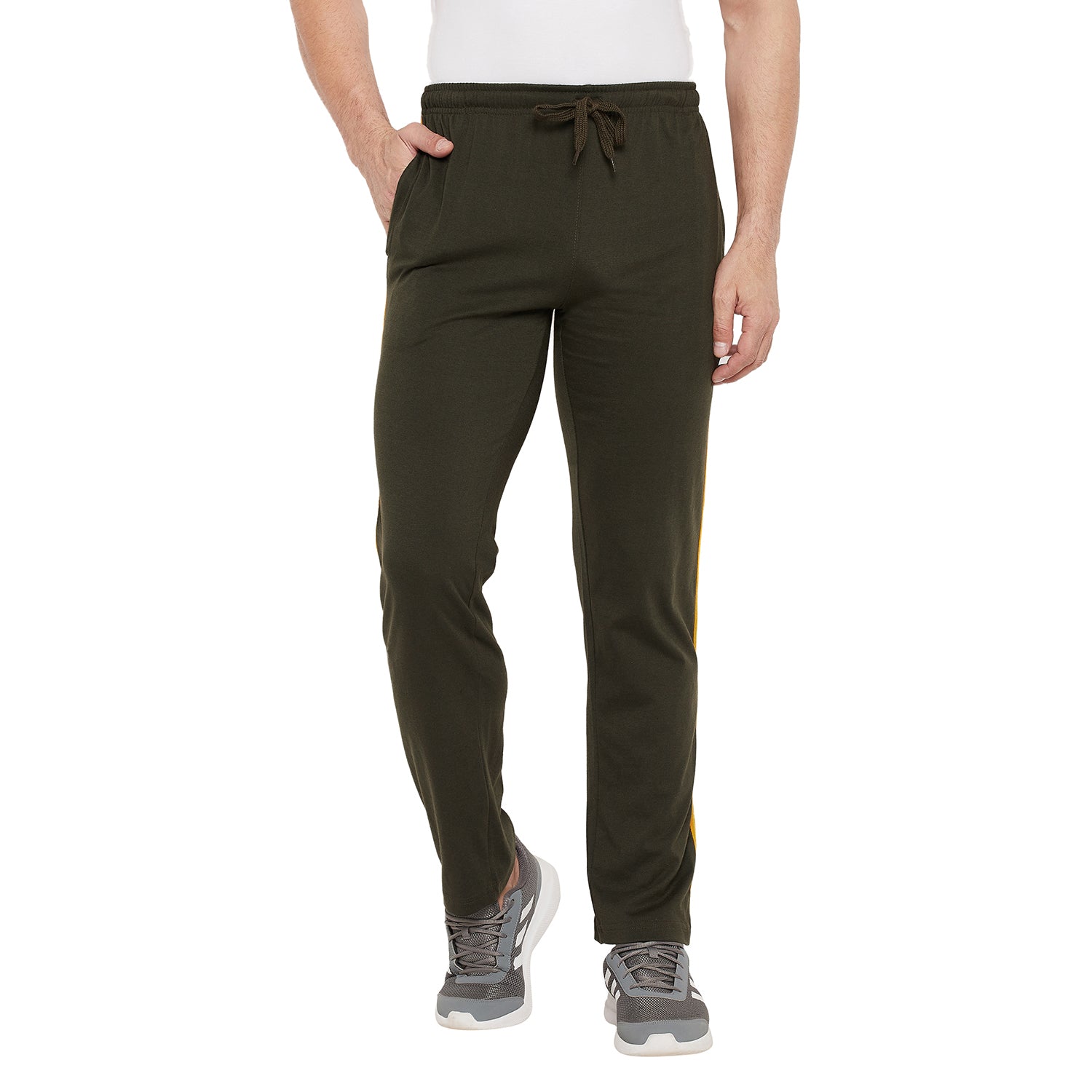 Duke Stardust Men Regular Track Pants (LF5622)