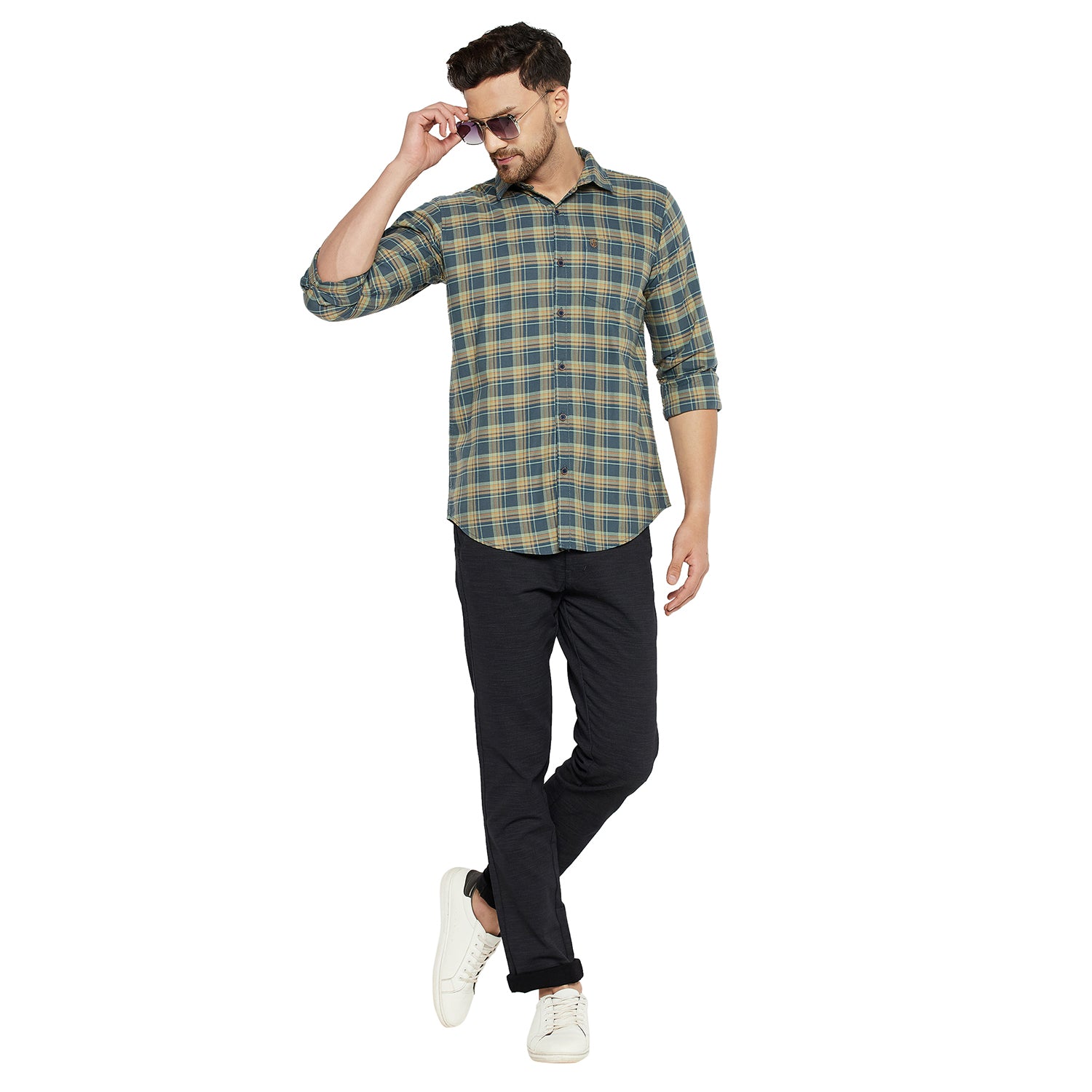 Duke Stardust Men Slim Fit Solid Spread Collar Casual Shirt (SDO5CKOK)