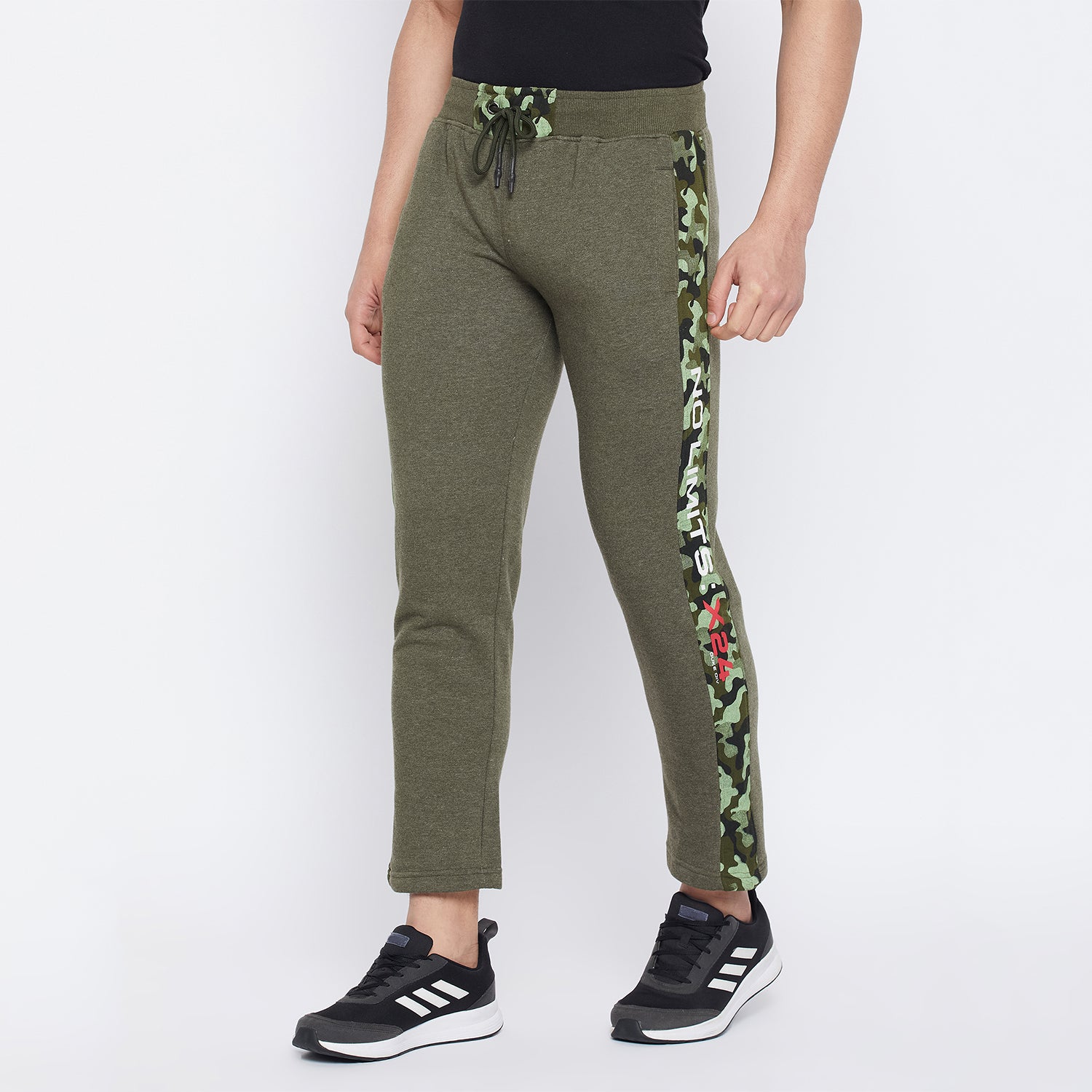 Duke Stardust Men Regular Track Pant (LF5528)