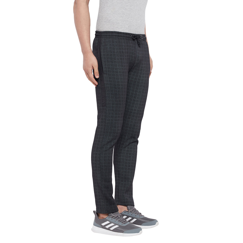 Duke Stardust Men Checkered Track-Pant (LF5582)