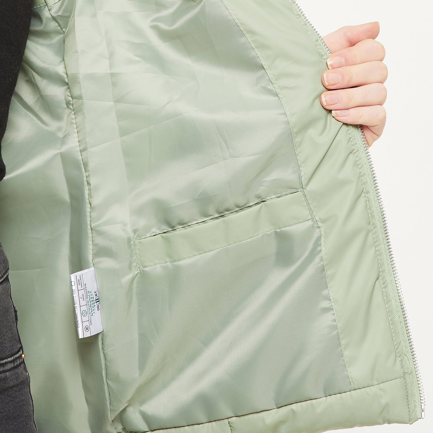 Duke Urban Women Sleeveless Jacket (SDZ1947)